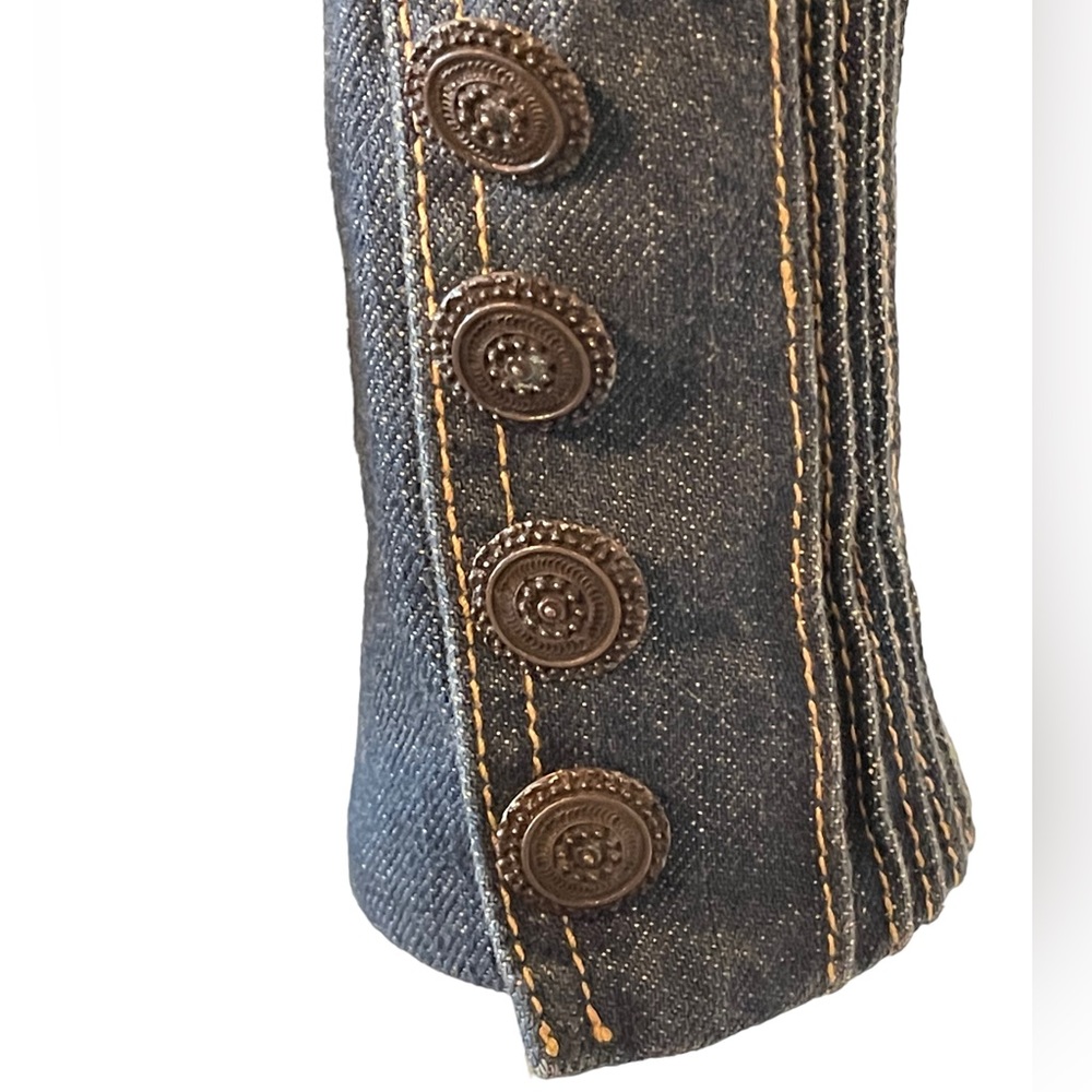 🌺 Ellie Tahari Distressed Vanessa Ruffle Jean Jacket - Picture 11 of 12